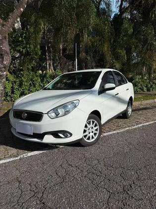 FIAT GRAND SIENA 1.4 MPI ATTRACTIVE 8V FLEX 4P MANUAL FIAT GRAND SIENA 1.4 MPI ATTRACTIVE 8V FLEX 4P MANUAL